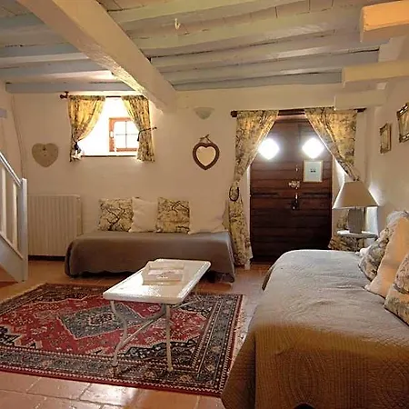 Chateau Du Max Bed & Breakfast