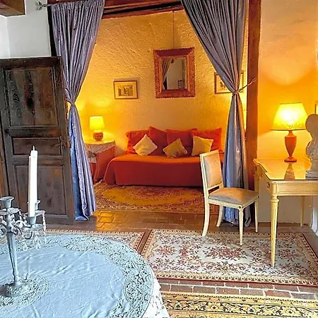 Chateau Du Max Bed & Breakfast